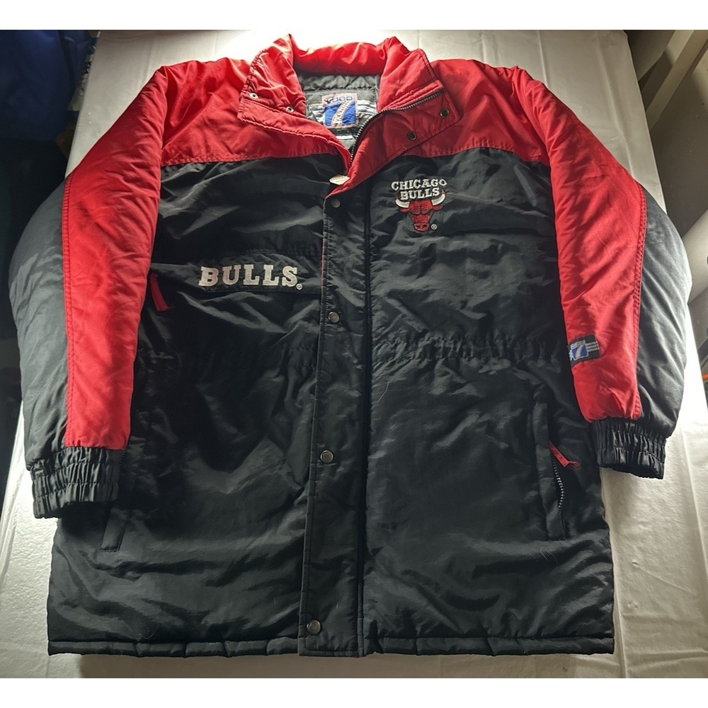 VTG 1990s Logo 7 Chicago Bulls Puffer Jacket Mens Large Black Red Embroidered
